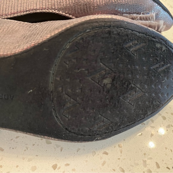 Pretty fun dressy pewter flats w/rhinestone fancy embellishment - Picture 8 of 11